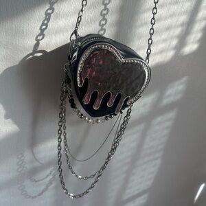 Heart-Shaped Drip Chain Bag